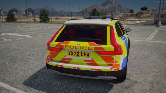 Marked Traffic Volvo V90 Cross Country 2022