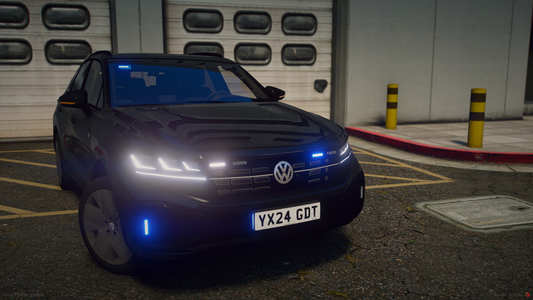 Unmarked Traffic Volkswagen Touareg 2024