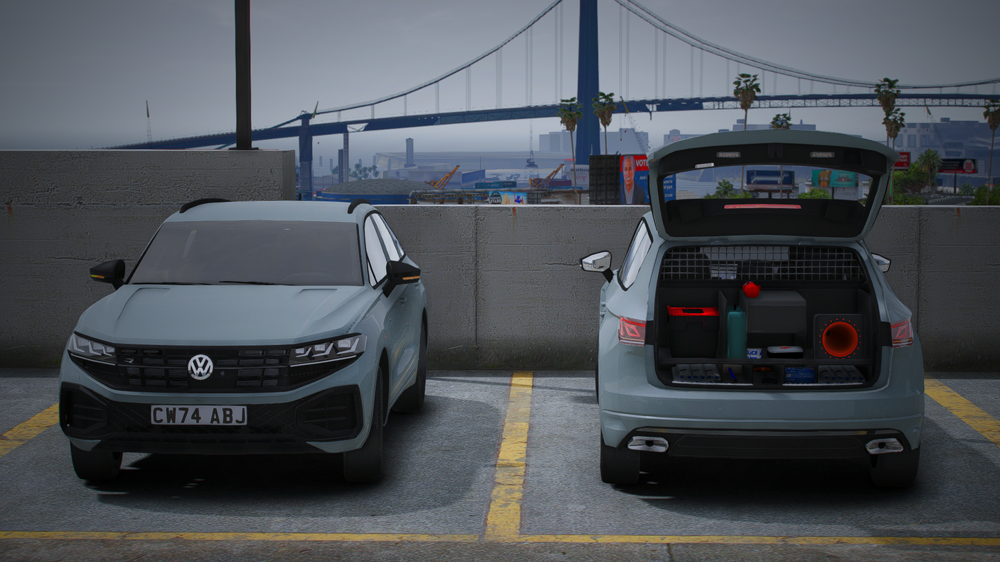 Generic Unmarked Traffic 2024 Volkswagen Touareg ELS