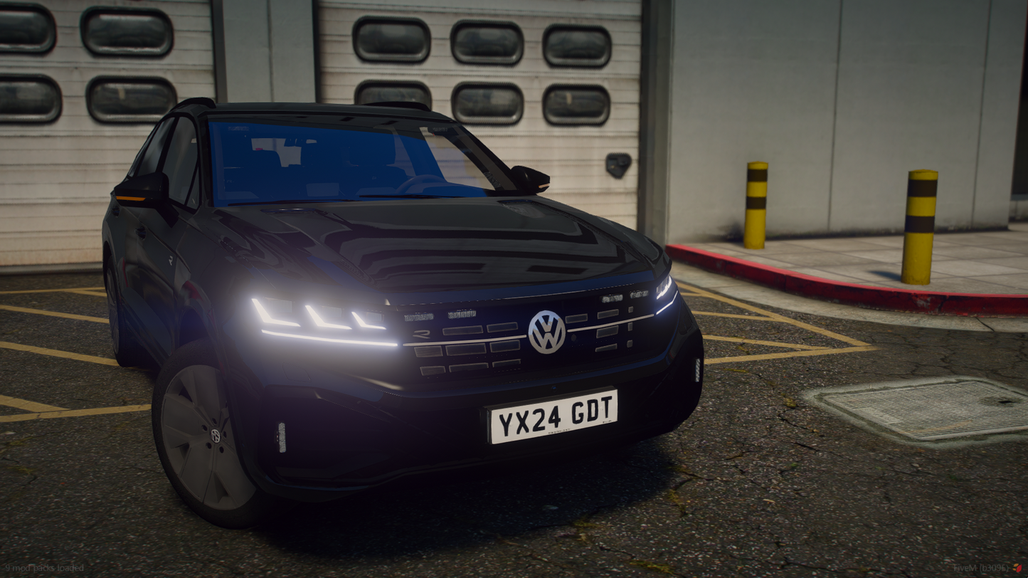Unmarked Traffic Volkswagen Touareg 2024