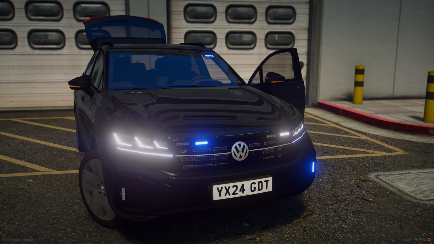 Unmarked Traffic Volkswagen Touareg 2024